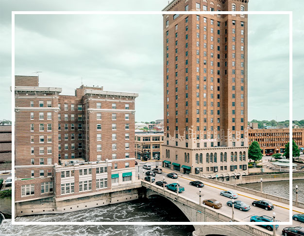 A picture of buildings in Aurora, IL